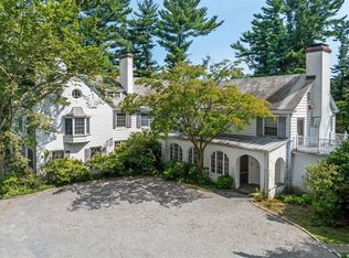 355 Wheatley Rd, Old Westbury, NY 11568