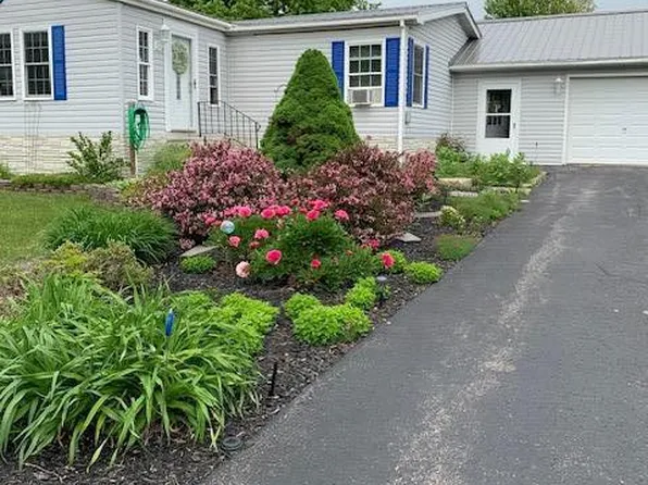 204 Davison Rd, Mooers Forks, NY 12959