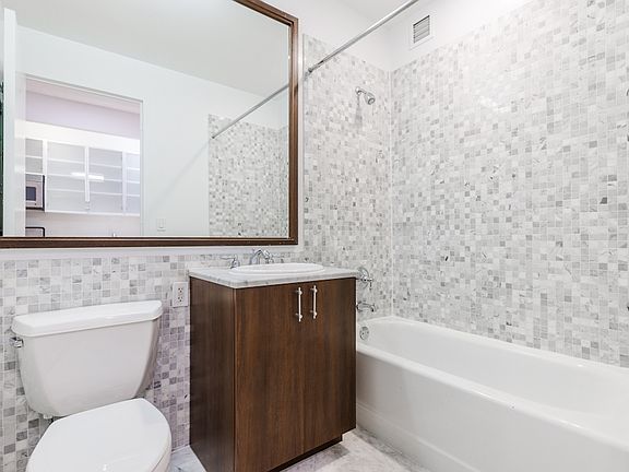 5th image of 37 Wall St APT 8G