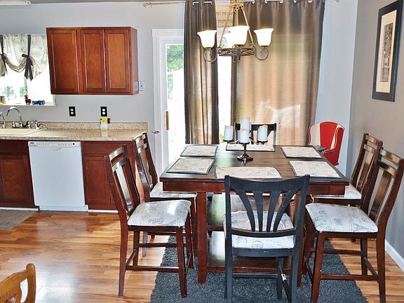 4th image of 7144 Sherwood Ln