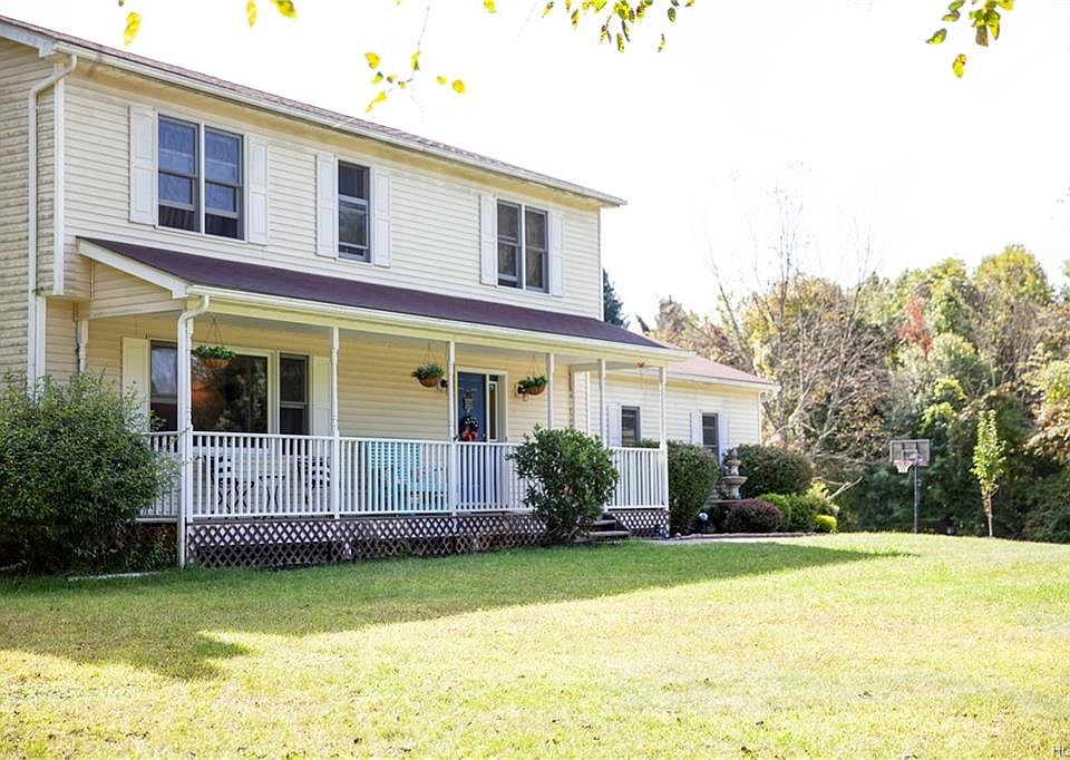 1st image of 29 Simon Dr