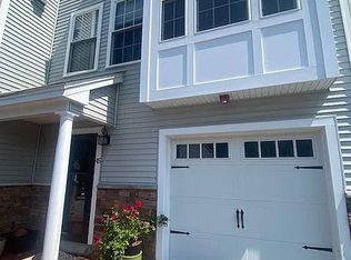 45 Acadia Ln, Exeter, NH 03833