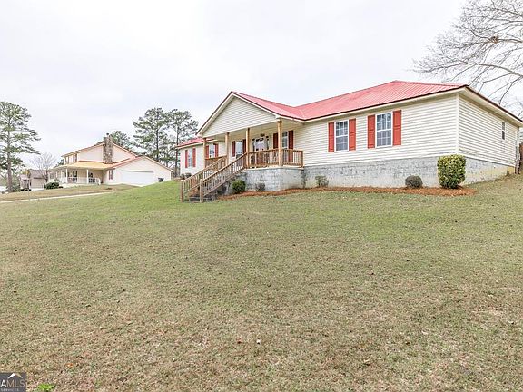 4th image of 103 Whipoorwill Way