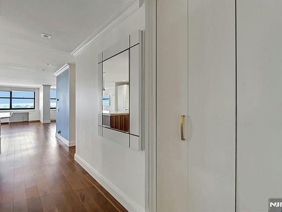 5th image of 7000 Boulevard East APT 39G