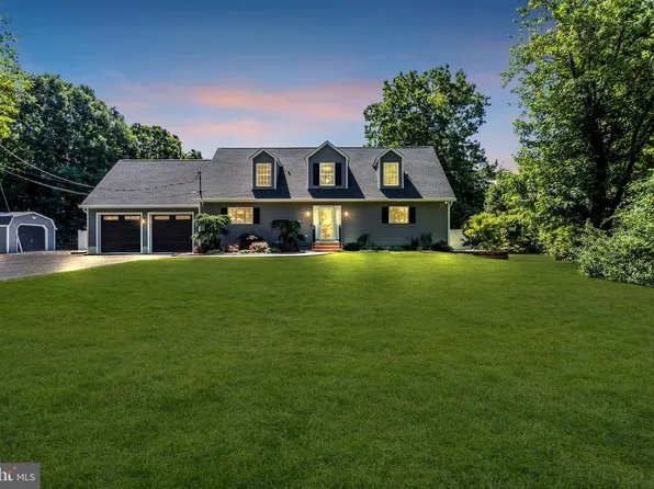 412 Greentree Rd, Sewell, NJ 08080