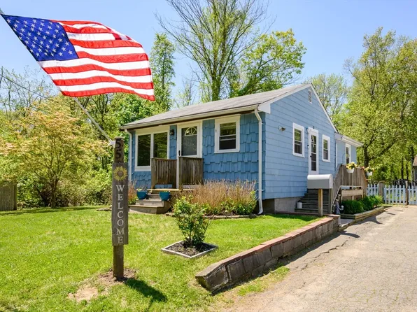 55 Harold St, Brockton, MA 02302