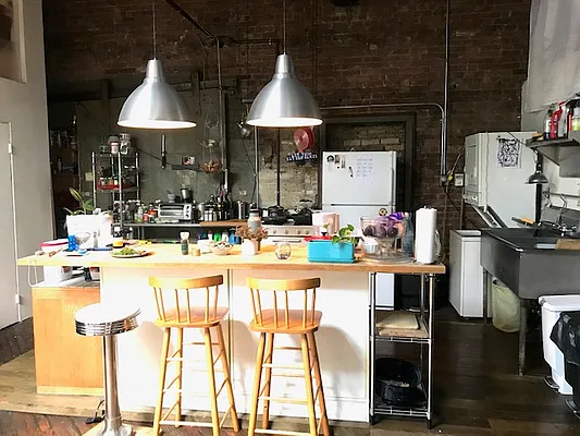 Rented by In Haus LLC | media 20