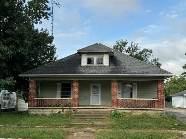 723 N Central Ave, Paris, IL 61944