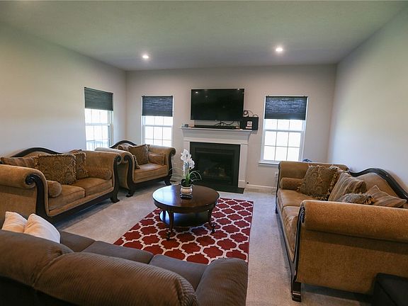 2nd image of 369 Dana Dr