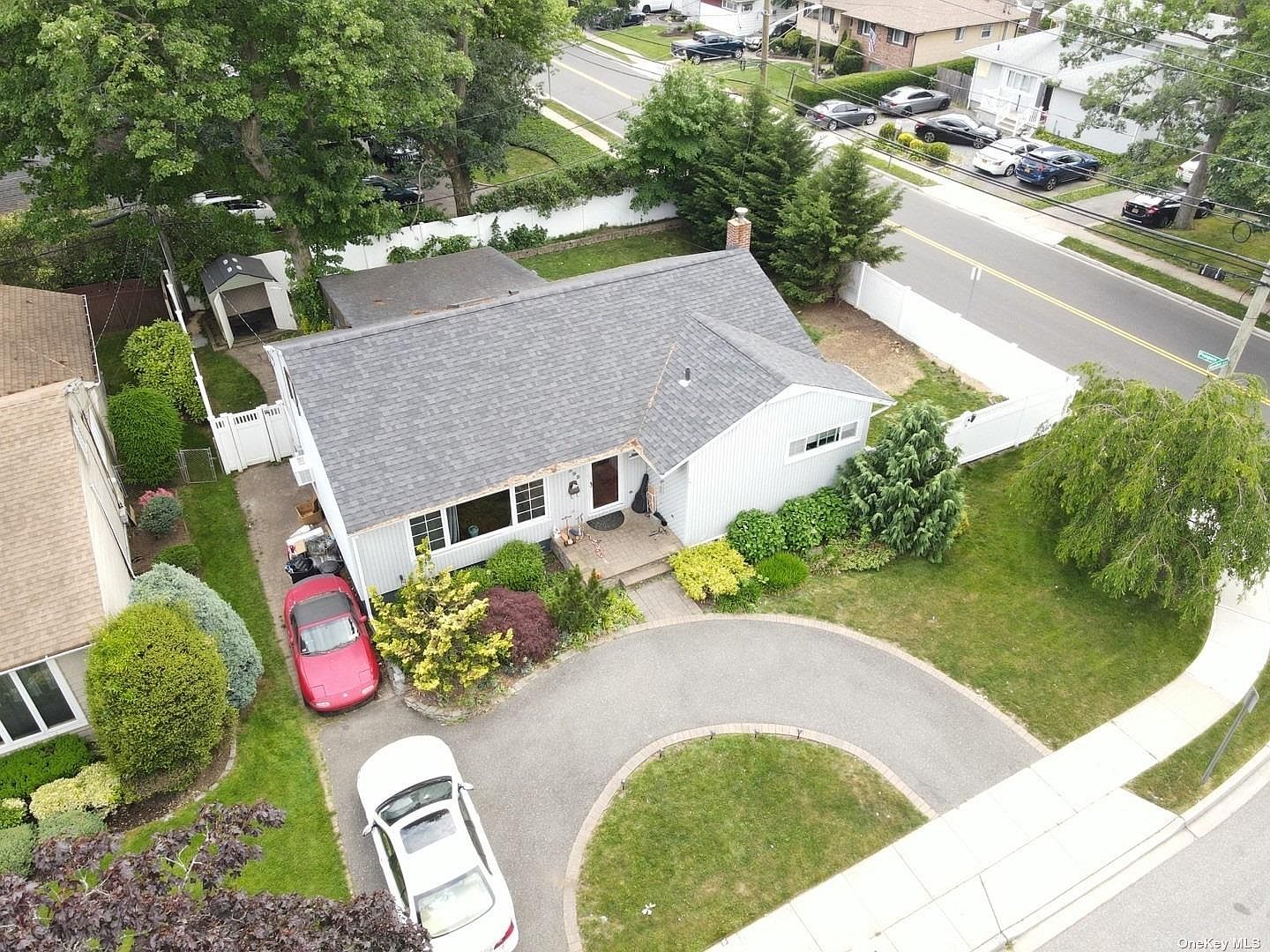 592 Garden Ln, East Meadow, NY 11554 Zillow