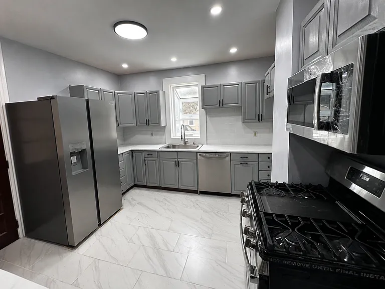 37 N Spring Garden St — Photo 9