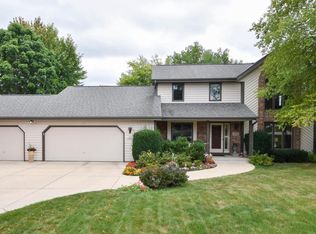 S78W20491 Monterey Dr, Muskego, WI 53150