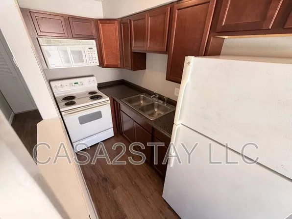 1724 Tempest Way APT 23, Louisville, KY 40216