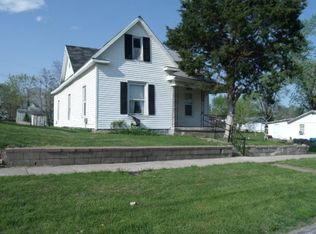 1021 Myra St, Moberly, MO 65270