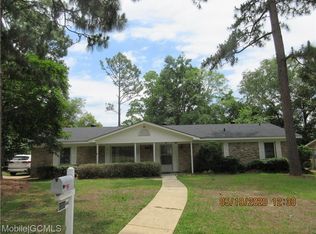 1014 Woodside Dr W, Mobile, AL 36608