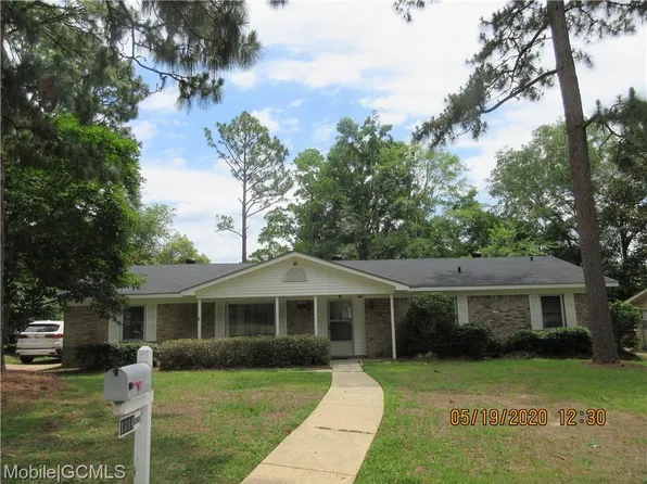 1014 Woodside Dr W, Mobile, AL 36608