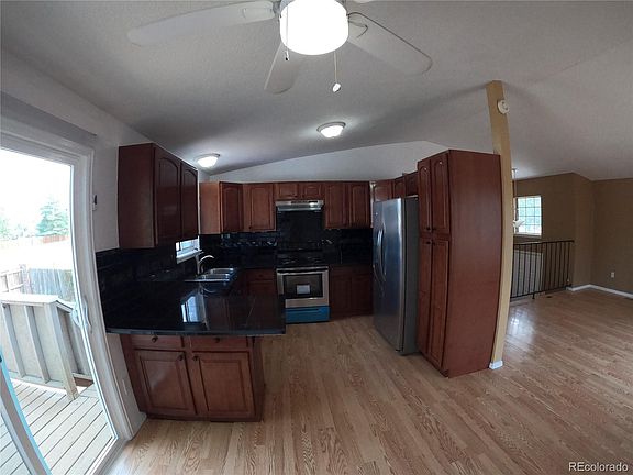 4th image of 19031 E Oxford Dr