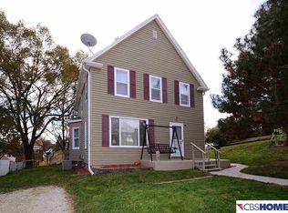 2943 Dupont St, Omaha, NE 68105