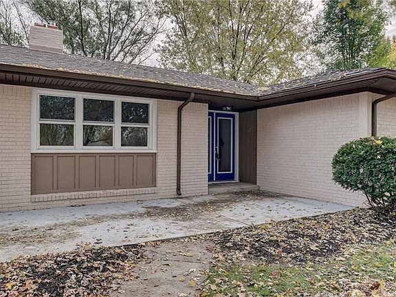 2nd image of 9730 Valley View Ct