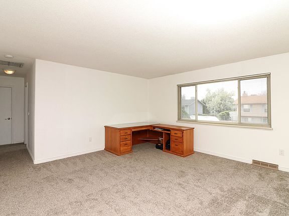 5th image of 472 Ananessa Dr