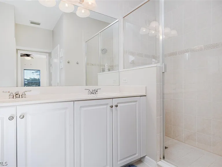 3181 Cottonwood Bnd #901 — Photo 17