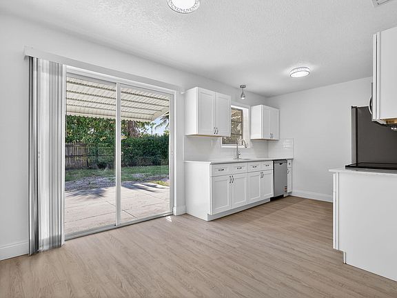 4th image of 4316 Wilkinson Drive