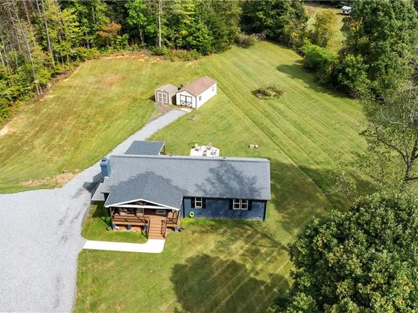 8300 A McCrory Rd, Stokesdale, NC 27357