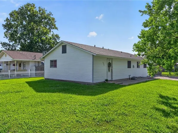 395 Helis Dr, Westwego, LA 70094