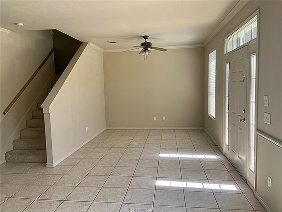 3rd image of 222 Forest Dr