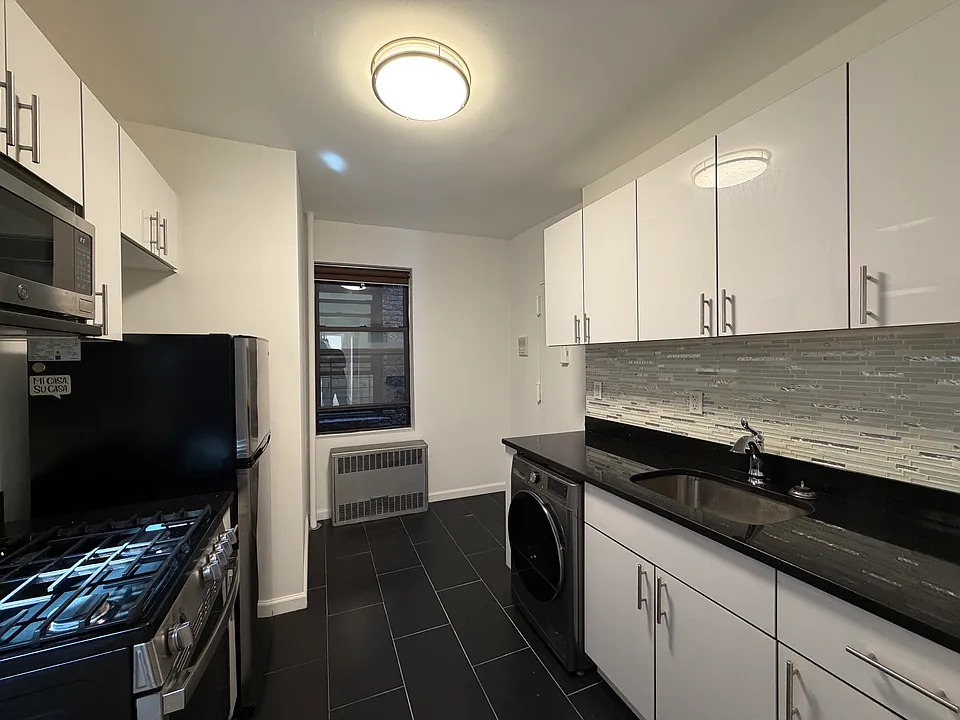 101 Saint Marks Pl #20