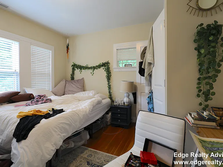 51 Dunboy St — Photo 6