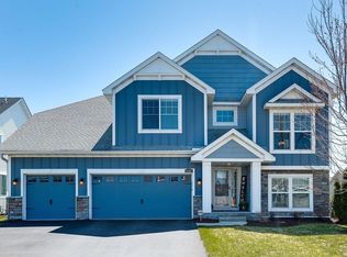 9485 Compass Pointe Rd, Woodbury, MN 55129