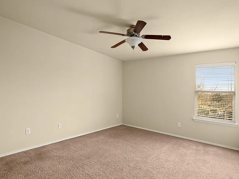18716 Derby Hill Ln — Photo 25