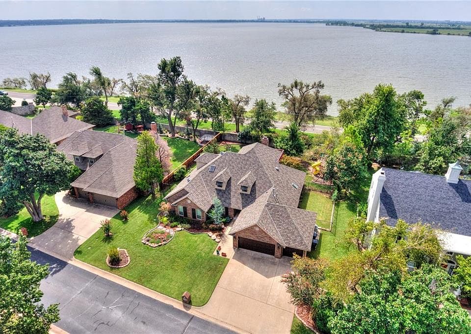 1st image of 9808 Stonebridge Dr
