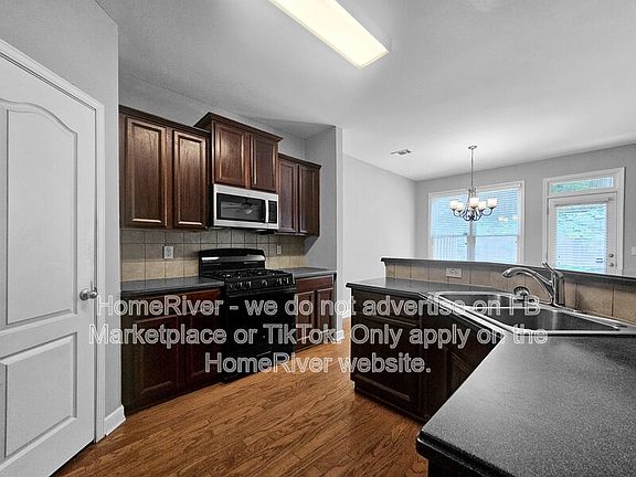 5th image of 1697 Oakbrook Lake Dr