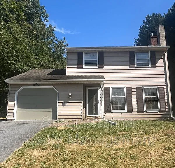 529 Stone Hill Rd — Photo 1