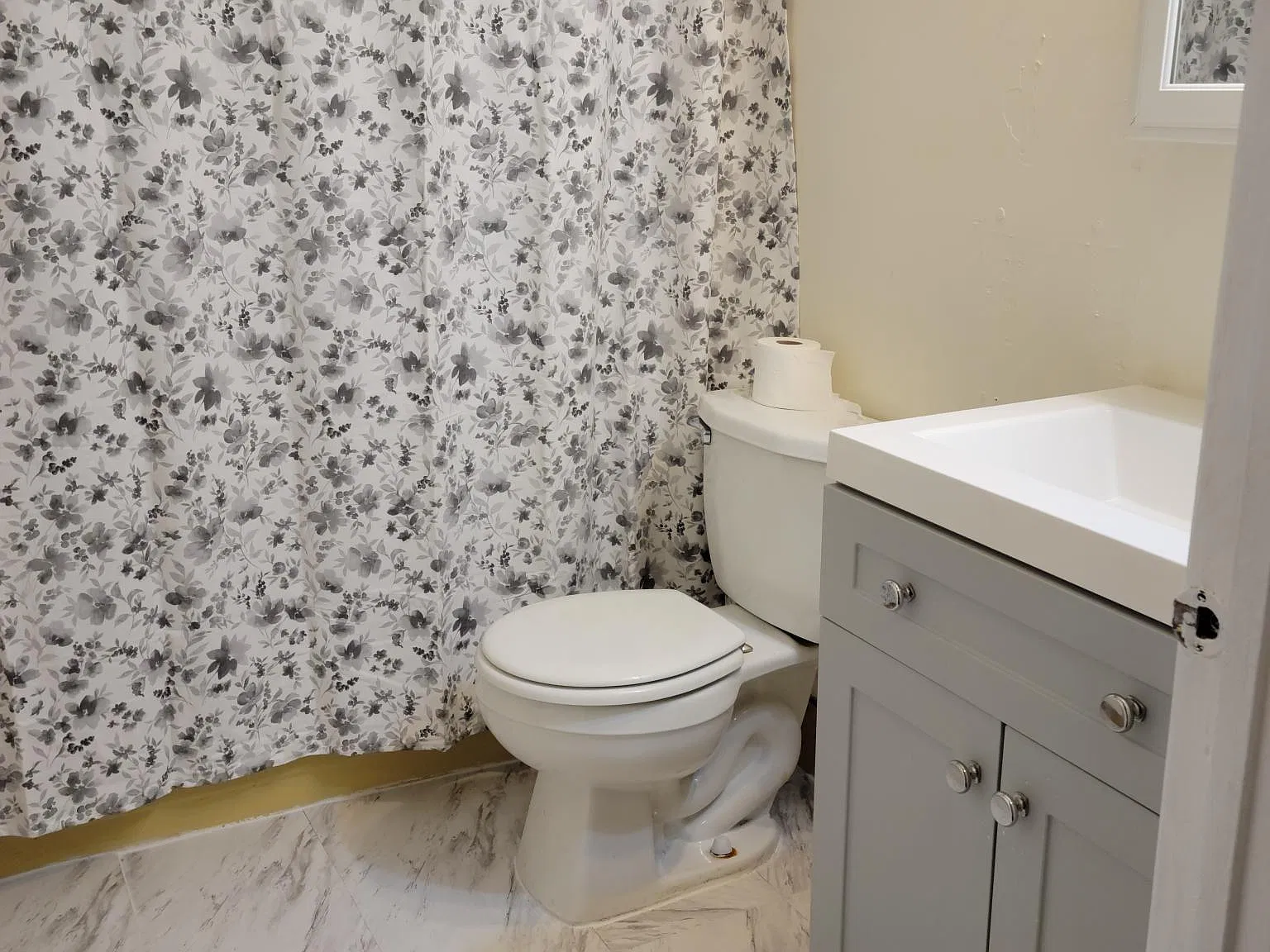 143 Reliance Pl — Photo 2