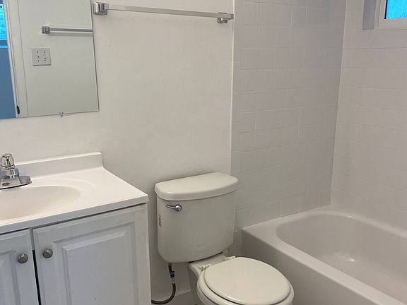 4th image of 3636 E Verde Ln APT 5