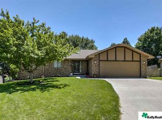 16965 William St, Omaha, NE 68130