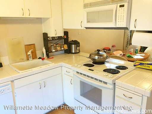 3rd image of 10900 SW 76th Pl APT 42