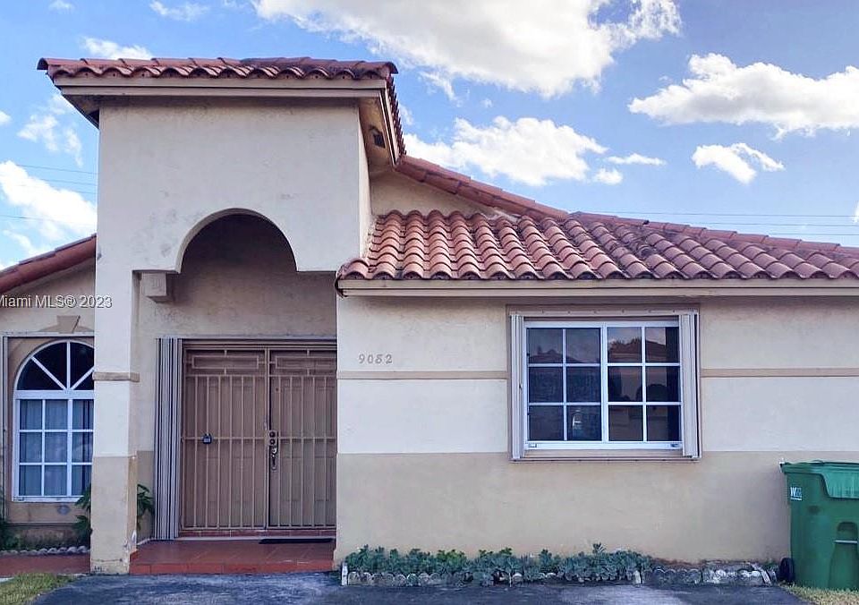 1st image of 9082 NW 111th Ter