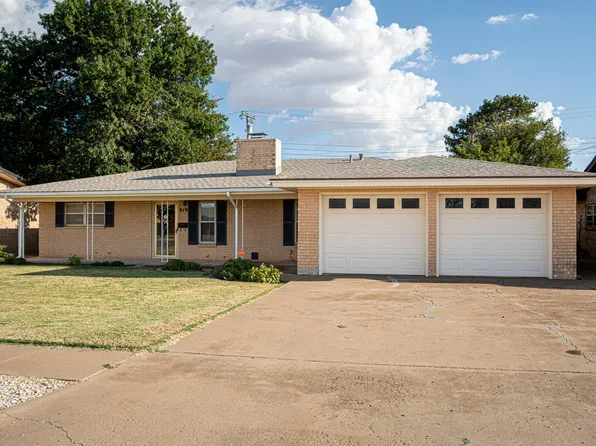 819 Cedar St, Floydada, TX 79235