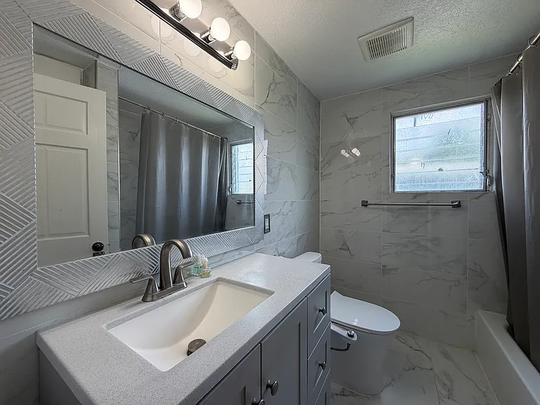 3118 Mishawaka Ave — Photo 9
