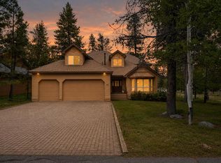 18004 Tan Oak Ln, Sunriver, OR 97707