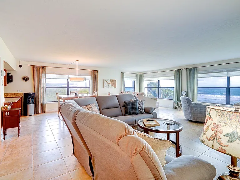 1289 NE Ocean Blvd #10 — Photo 14