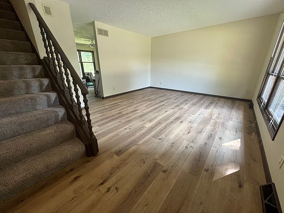 5th image of 8313 10th St W