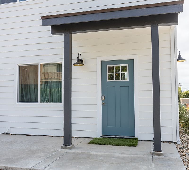 1st image of 5855 Pawnee Dr #C
