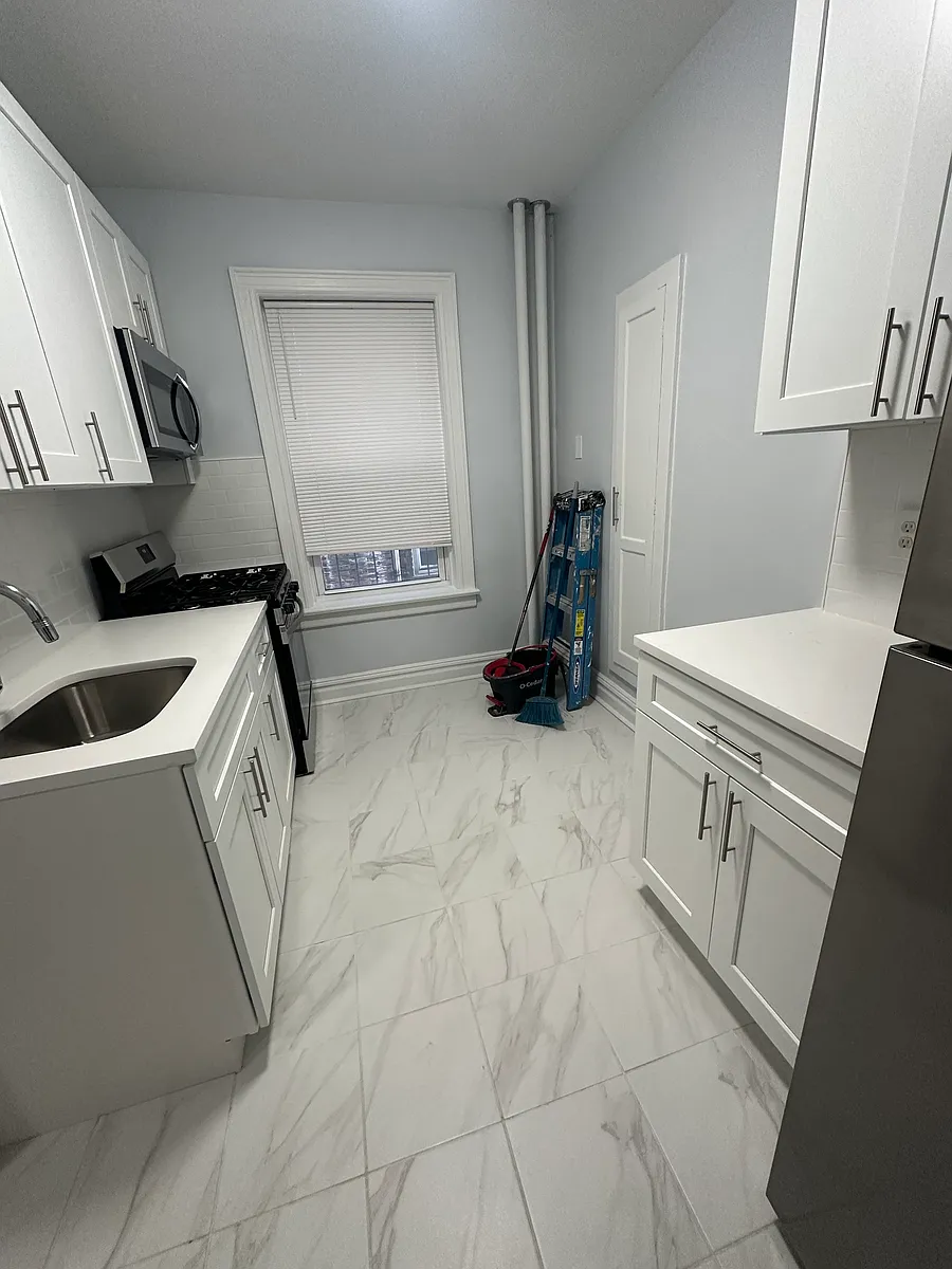Building Photo - 317 Union St #2B