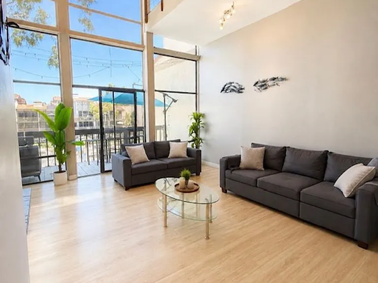 7334 Marina Pacifica Dr N — Photo 8