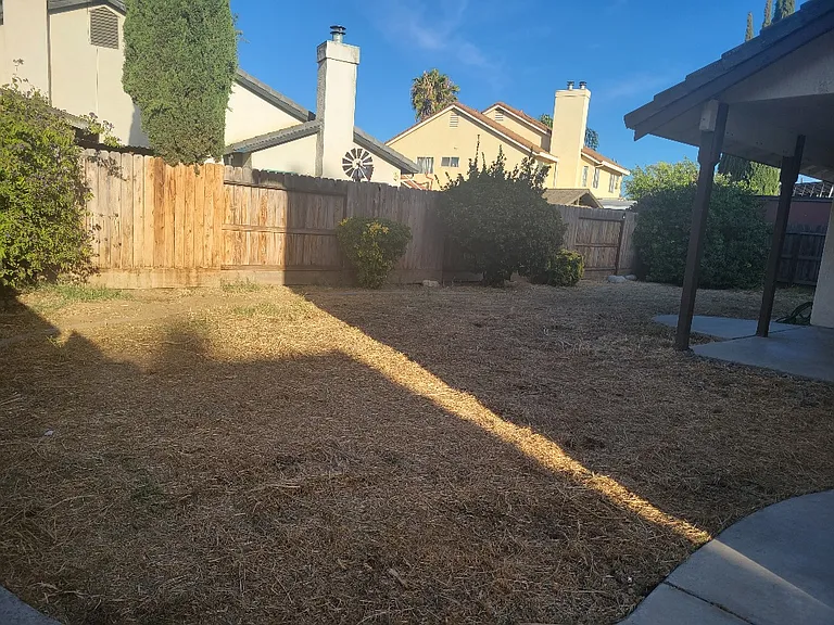 1812 College Greens Dr — Photo 24